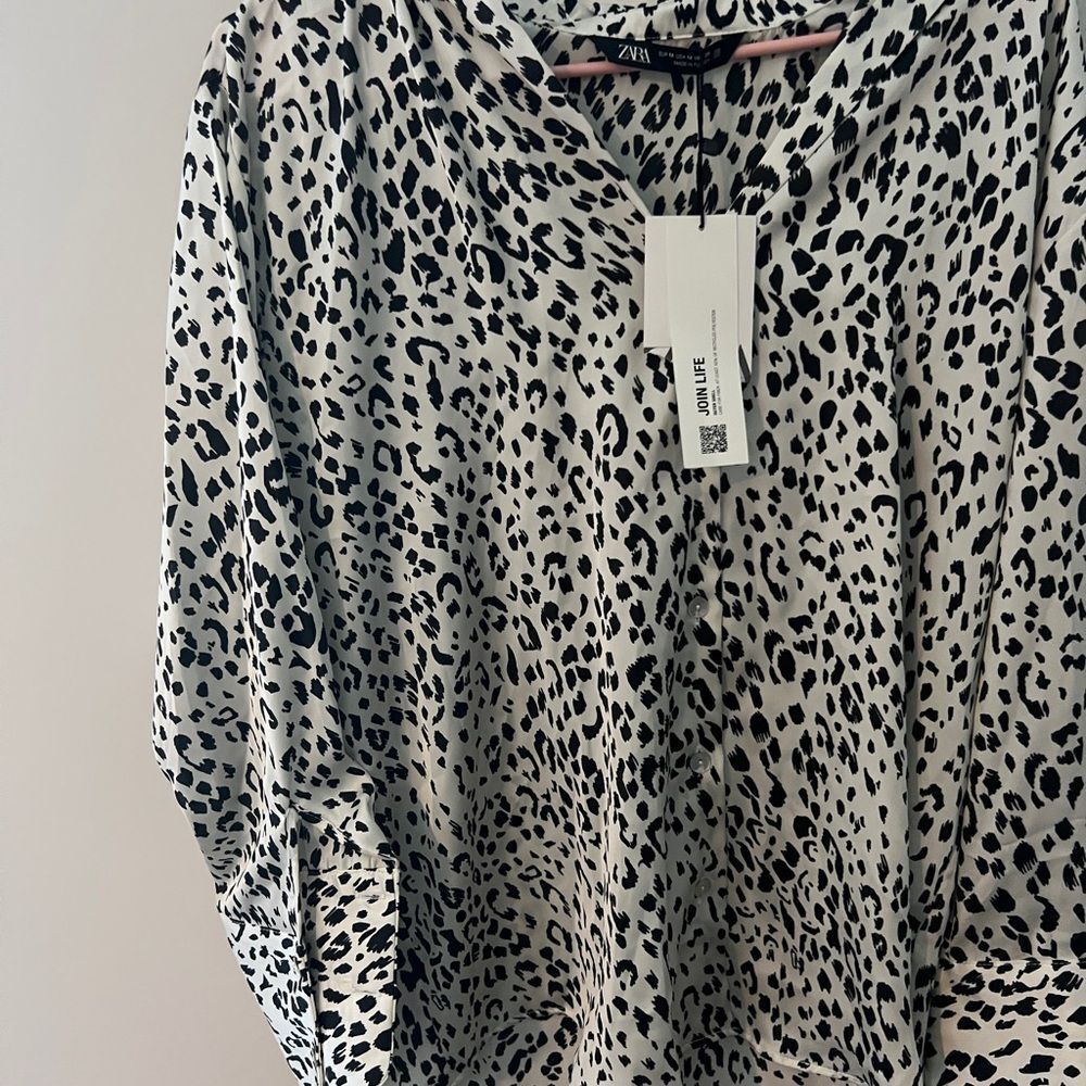 Zara Black and White Leopard Print Women's Top M